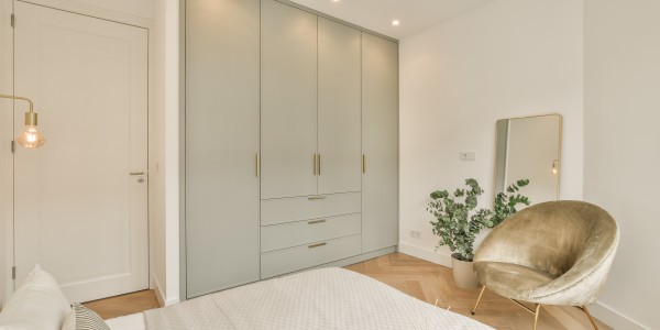 Comprar / Vender Apartamentos y Lofts en La Pobla de Vallbona · con Mobiliario y Carpintería a Medida