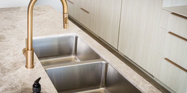 Comprar / Vender Casas Unifamiliares y Chalets en Corbera · con Cocinas de Diseño