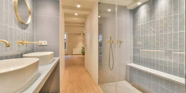 Comprar / Vender Dúplex y Áticos en La Pobla de Vallbona · con Baños de Diseño