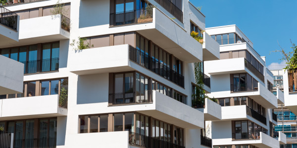 Comprar / Vender Dúplex y Áticos en La Pobla de Vallbona · con Ventanas Insonorizadas y Aislantes