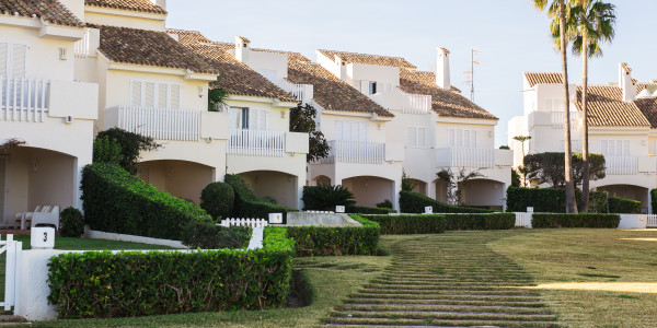 Compraventa de Inmuebles en València · Adosados