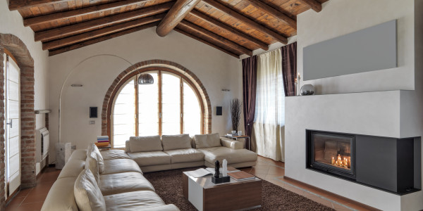 Compraventa de Inmuebles en València · Casas de Montaña