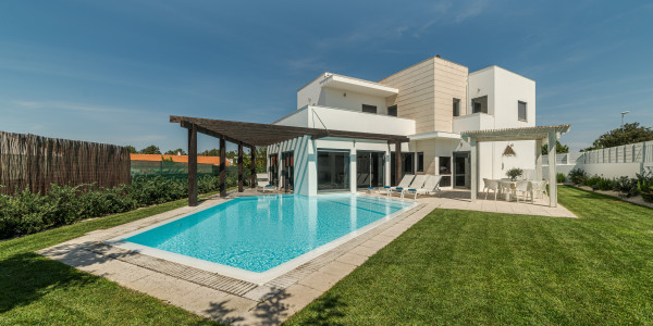 Inversores, Intermediarios, Agentes y Brokers Inmobiliarios en Polinyà de Xúquer · Villas